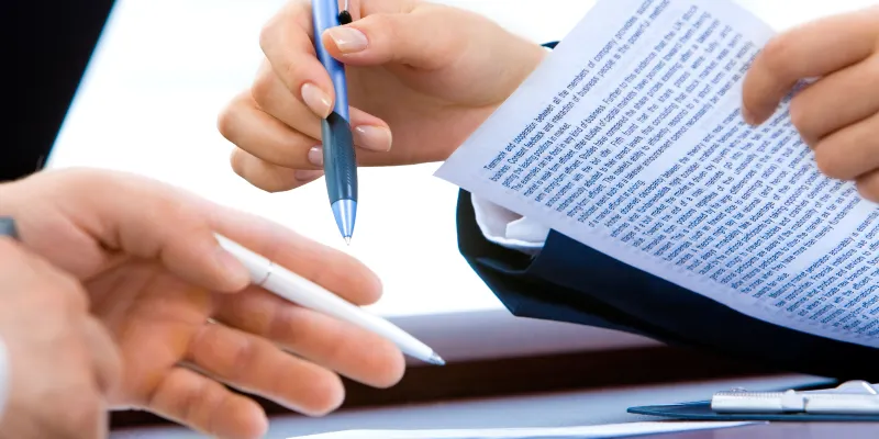 business valuation commercial contracts